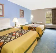 Super 8 by Wyndham Freeport hotel detail image 5