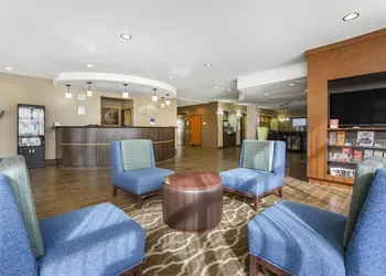 Comfort Suites Hobbs hotel thumbnail 2