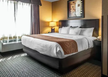 Comfort Suites Hobbs hotel thumbnail 5