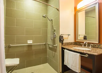 Holiday Inn Express Hotel & Suites Hobbs by IHG hotel thumbnail 6