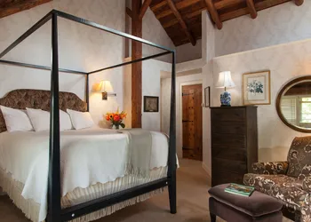 The Inn at Round Barn Farm hotel thumbnail 8
