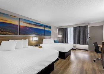 Days Inn by Wyndham Clayton hotel thumbnail 6