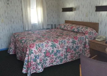Sunset Inn hotel thumbnail 6