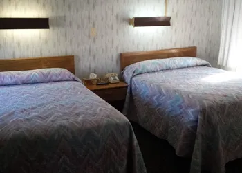 Sunset Inn hotel thumbnail 8