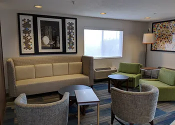 Holiday Inn Express Mt Vernon by IHG hotel thumbnail 2