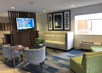 Holiday Inn Express Mt Vernon by IHG hotel thumbnail 6