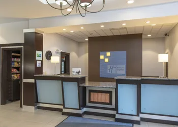 Holiday Inn Express Hotel & Suites New Philadelphia by IHG hotel thumbnail 2