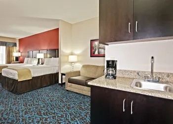 Holiday Inn Express Hotel & Suites New Philadelphia by IHG hotel thumbnail 5