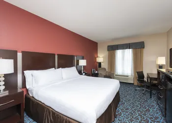 Holiday Inn Express Hotel & Suites New Philadelphia by IHG hotel thumbnail 7