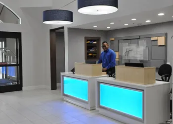 Holiday Inn Express & Suites Lake Forest by IHG hotel thumbnail 4