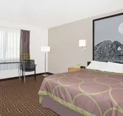 Super 8 by Wyndham Bloomfield hotel detail image 7