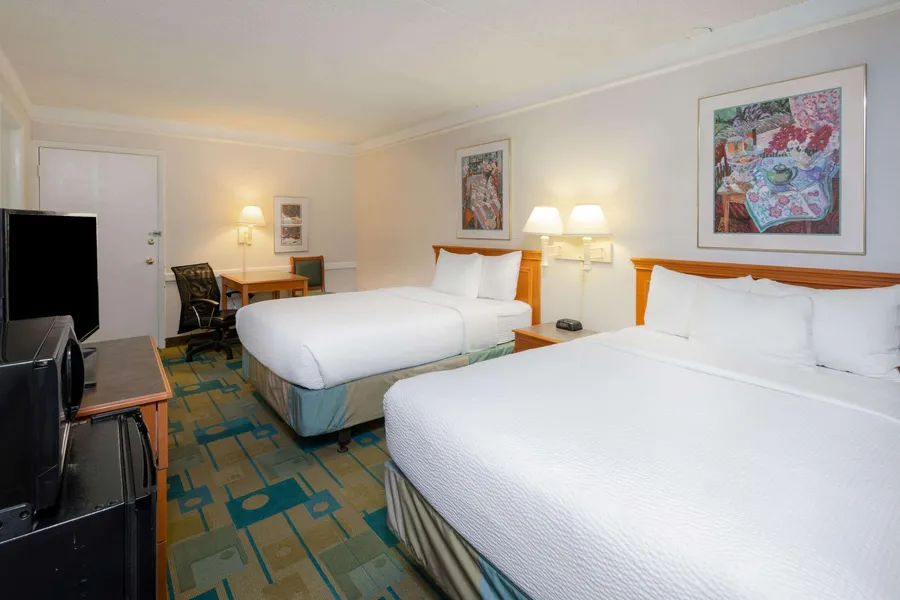 La Quinta Inn by Wyndham Farmington hotel detail image 6