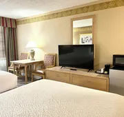 Brentwood Inn & Garden hotel detail image 4
