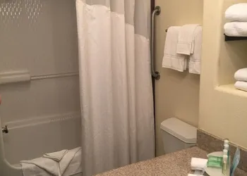 Holiday Inn Express & Suites Alamosa by IHG hotel thumbnail 2