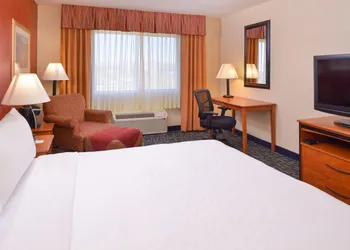 Holiday Inn Express & Suites Alamosa by IHG hotel thumbnail 8