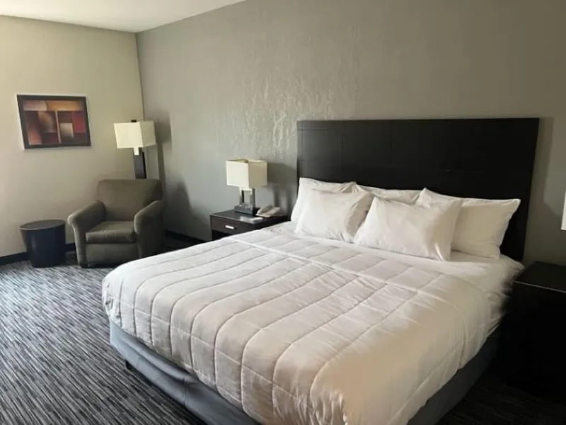American Inn and Suites Houghton Lake hotel detail image 6