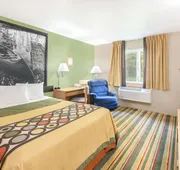 Super 8 by Wyndham Grayling hotel detail image 7