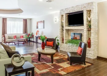 Comfort Suites Mandeville - Covington hotel thumbnail 3