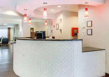 Comfort Suites Mandeville - Covington hotel thumbnail 4