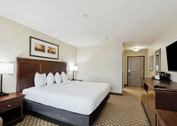 Country Inn & Suites by Radisson, Covington, LA hotel thumbnail 8