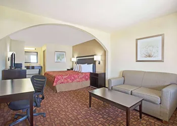 Days Inn by Wyndham Hammond hotel thumbnail 4