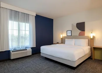 Spark by Hilton Hammond hotel thumbnail 7