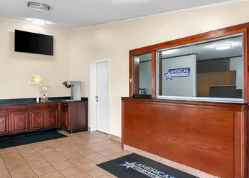 Americas Best Value Inn Martinsburg hotel thumbnail 3