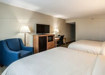 Clarion Inn Harpers Ferry - Charles Town hotel thumbnail 6