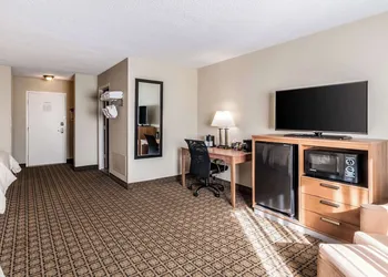 Clarion Inn Harpers Ferry - Charles Town hotel thumbnail 7