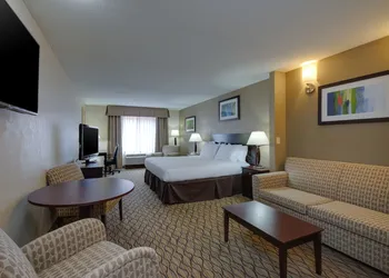 Holiday Inn Express Charles Town by IHG hotel thumbnail 3