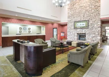 Comfort Suites Parkersburg South hotel thumbnail 4
