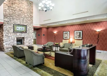 Comfort Suites Parkersburg South hotel thumbnail 5