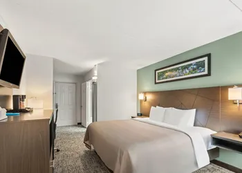 Quality Inn Harpers Ferry - Charles Town hotel thumbnail 7