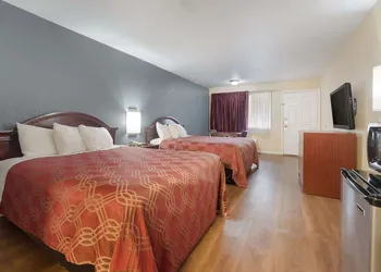 Econo Lodge Thomaston hotel thumbnail 6
