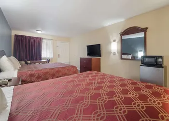 Econo Lodge Thomaston hotel thumbnail 7