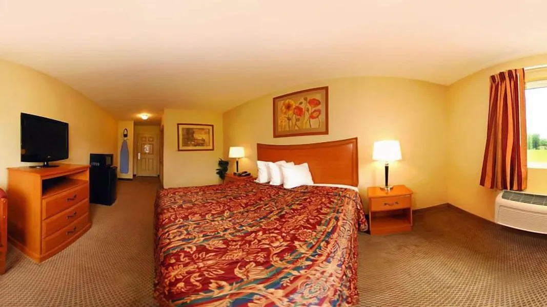 Econo Lodge Inn & Suites Rockmart hotel detail image 6