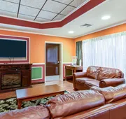 Comfort Inn & Suites Athens North hotel detail image 4