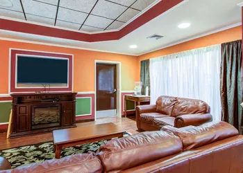 Comfort Inn & Suites Athens North hotel thumbnail 4