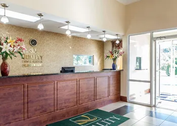 Quality Inn & Suites Cartersville North hotel thumbnail 5