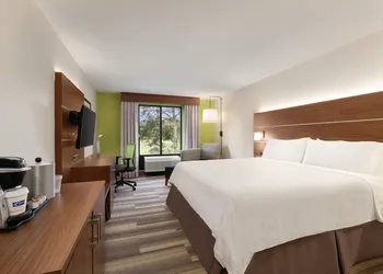 Holiday Inn Express Hotel & Suites Lavonia by IHG hotel thumbnail 7