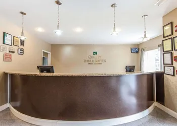 Quality Inn & Suites Bremen hotel thumbnail 2