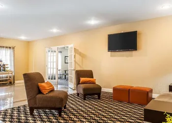 Quality Inn & Suites Bremen hotel thumbnail 4