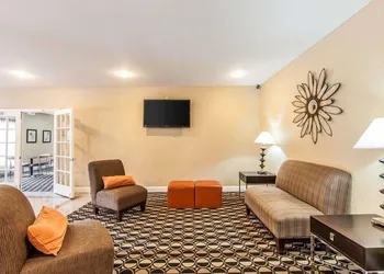 Quality Inn & Suites Bremen hotel thumbnail 5