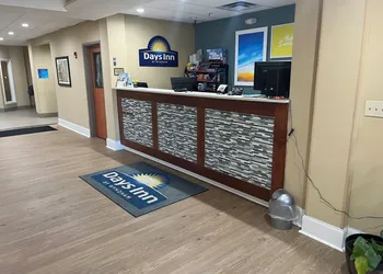 Days Inn by Wyndham Cedartown hotel thumbnail 4