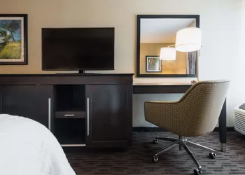 Hampton Inn Meridian hotel thumbnail 6