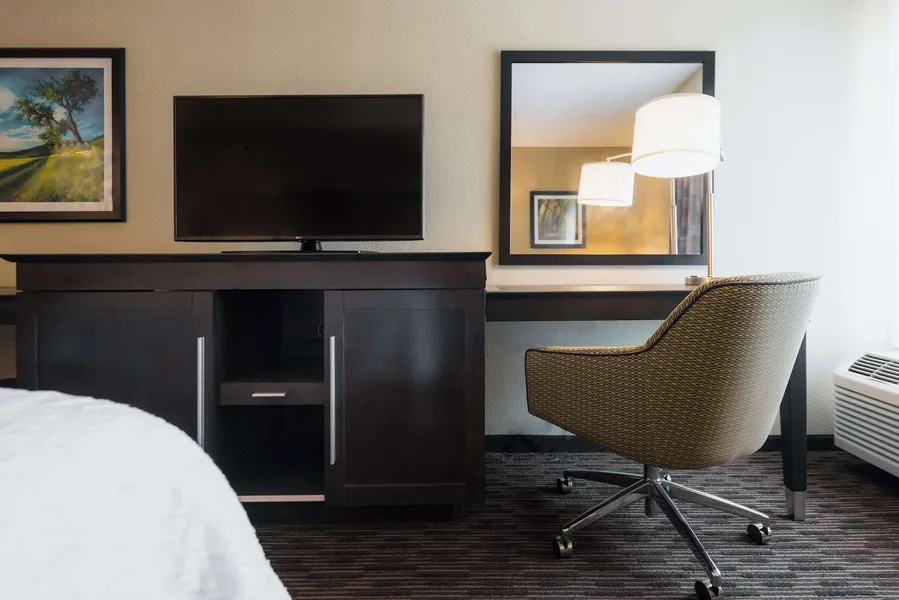 Hampton Inn Meridian hotel detail image 6