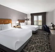 La Quinta Inn & Suites by Wyndham Meridian hotel detail image 7