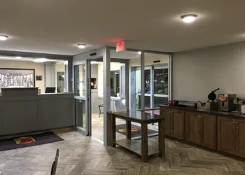 Super 8 by Wyndham Meridian hotel thumbnail 4