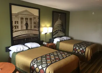 Super 8 by Wyndham Meridian hotel thumbnail 7