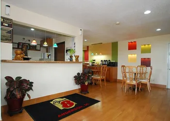 Super 8 by Wyndham Anderson/Clemson Area hotel thumbnail 2